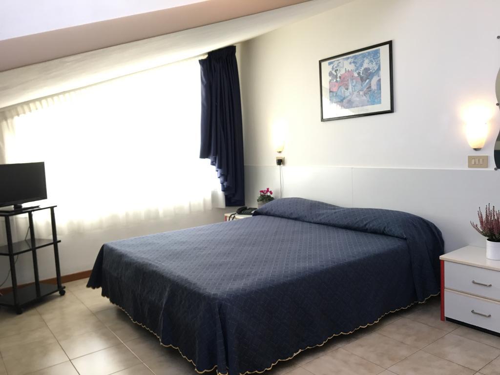 Hotel Zodiaco Lido di Jesolo Luaran gambar