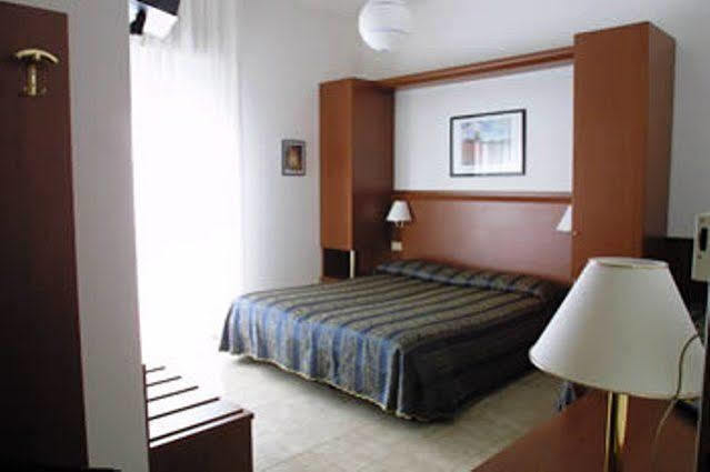 Hotel Zodiaco Lido di Jesolo Luaran gambar
